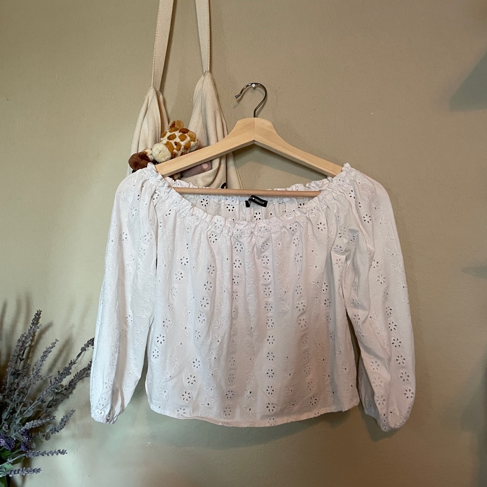 Brandy Melville Cropped Blouse